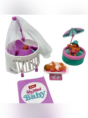 ZURU My Mini Baby Series Lot Of 3 Babies With A Crib Pool And Baby scale